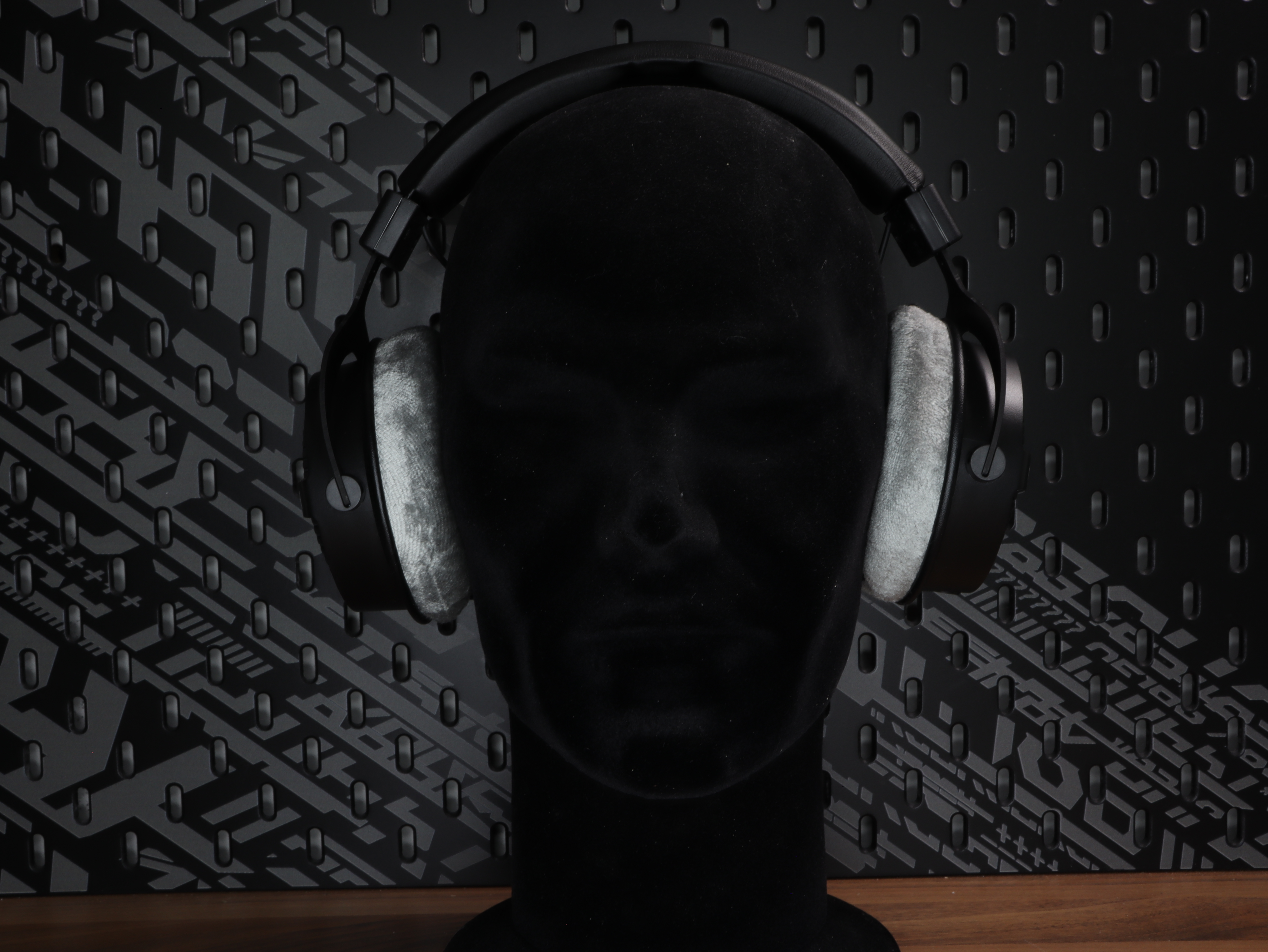 lifetime Professionals comfort headset DT 990 PRO X beyerdynamic signature stellar.45 sound precise incomparable studio open.JPG